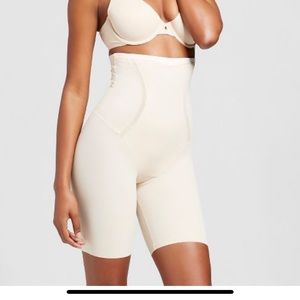 New! Maidenform firm foundation thigh slimmer